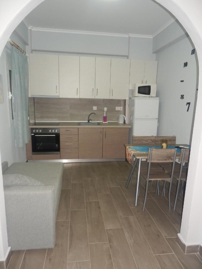 Zephyros Family Apartments 1 오르모스 파나기아스 외부 사진