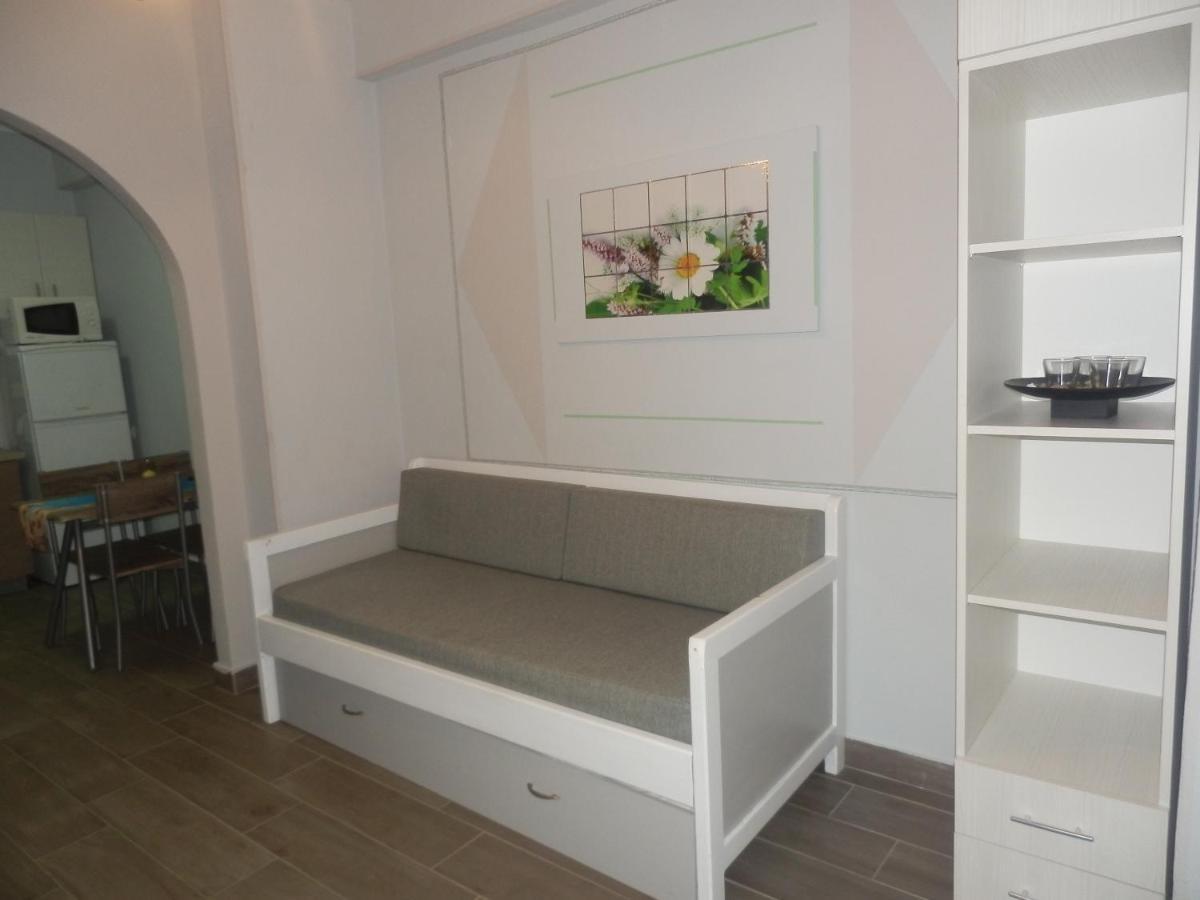 Zephyros Family Apartments 1 오르모스 파나기아스 외부 사진