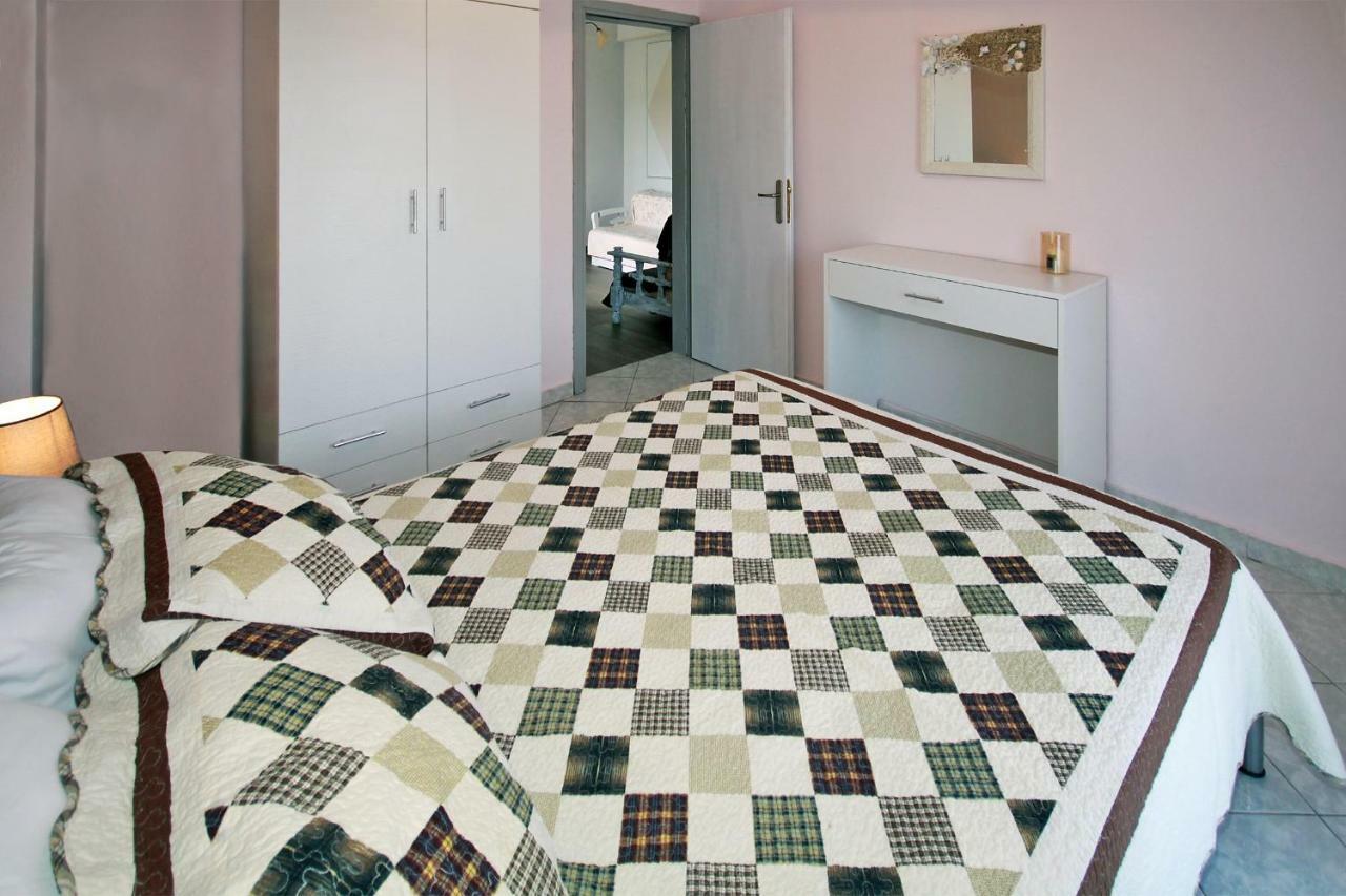 Zephyros Family Apartments 1 오르모스 파나기아스 외부 사진